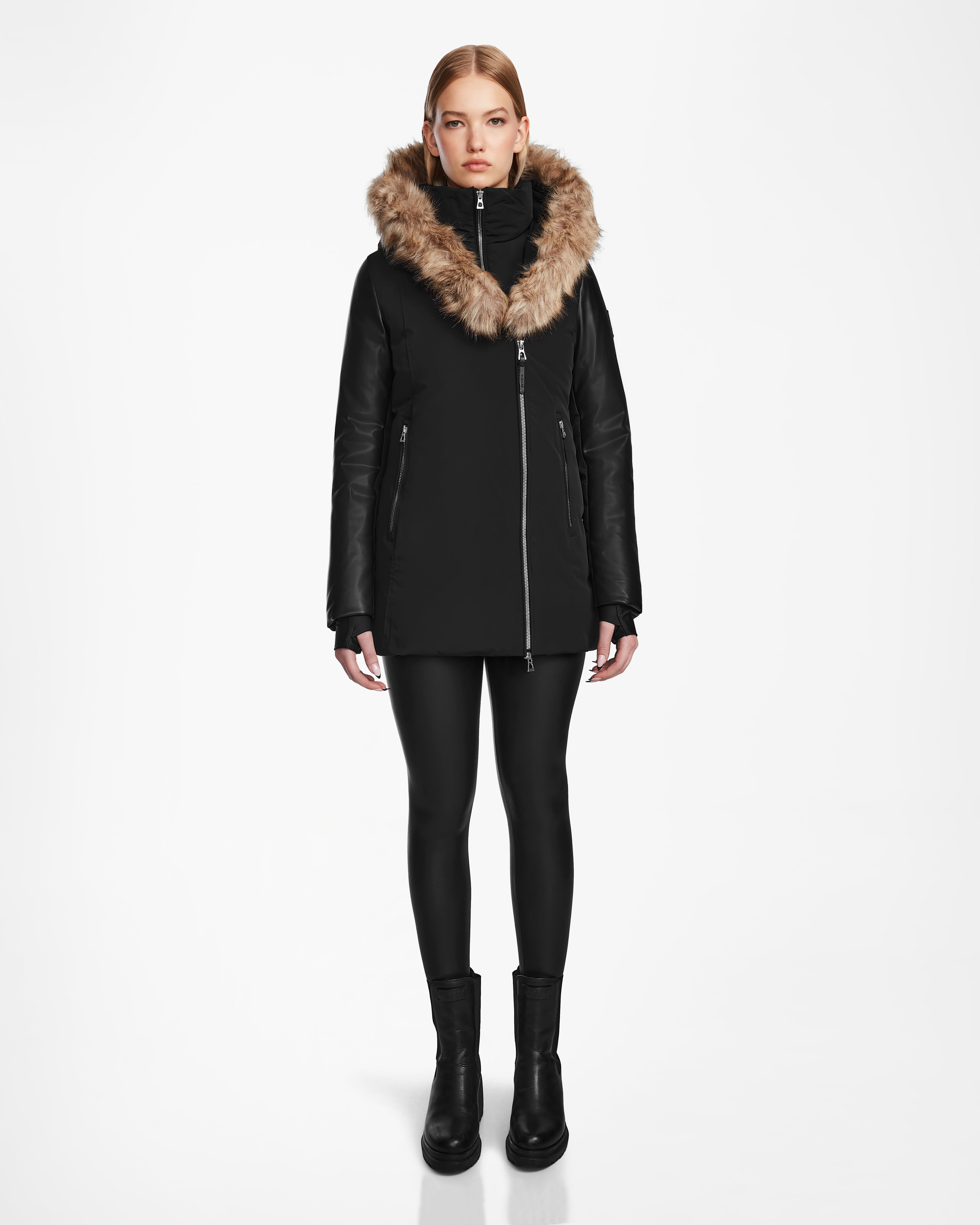 FL24_AuroreR_L124535_Black_Wom