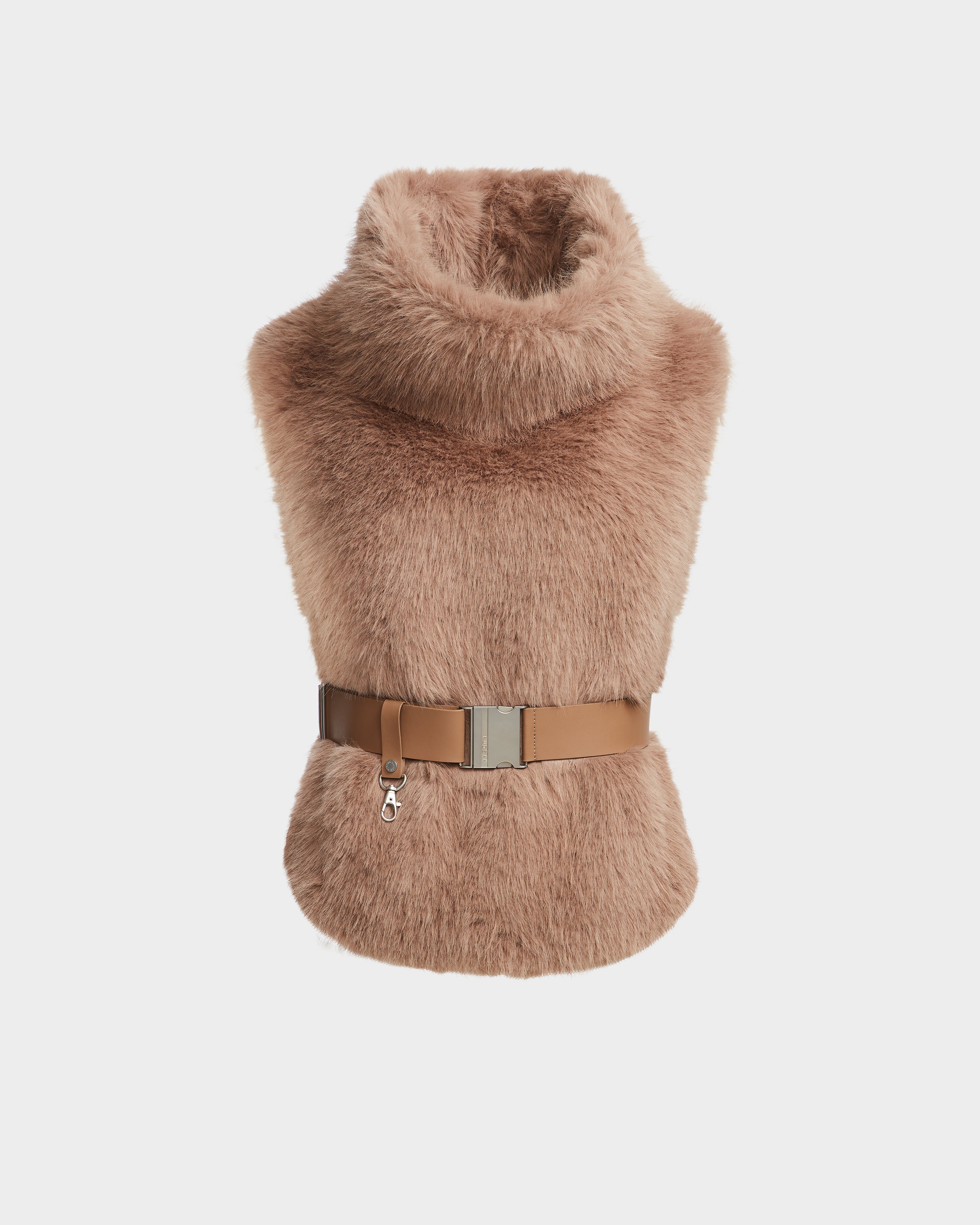 MAULIN Camel Faux Fur Vest - Luxe Mock-Neck & Vegan Leather – Rudsak MAULIN Camel Faux Fur Vest - Luxe Mock-Neck & Vegan Leather – Rudsak