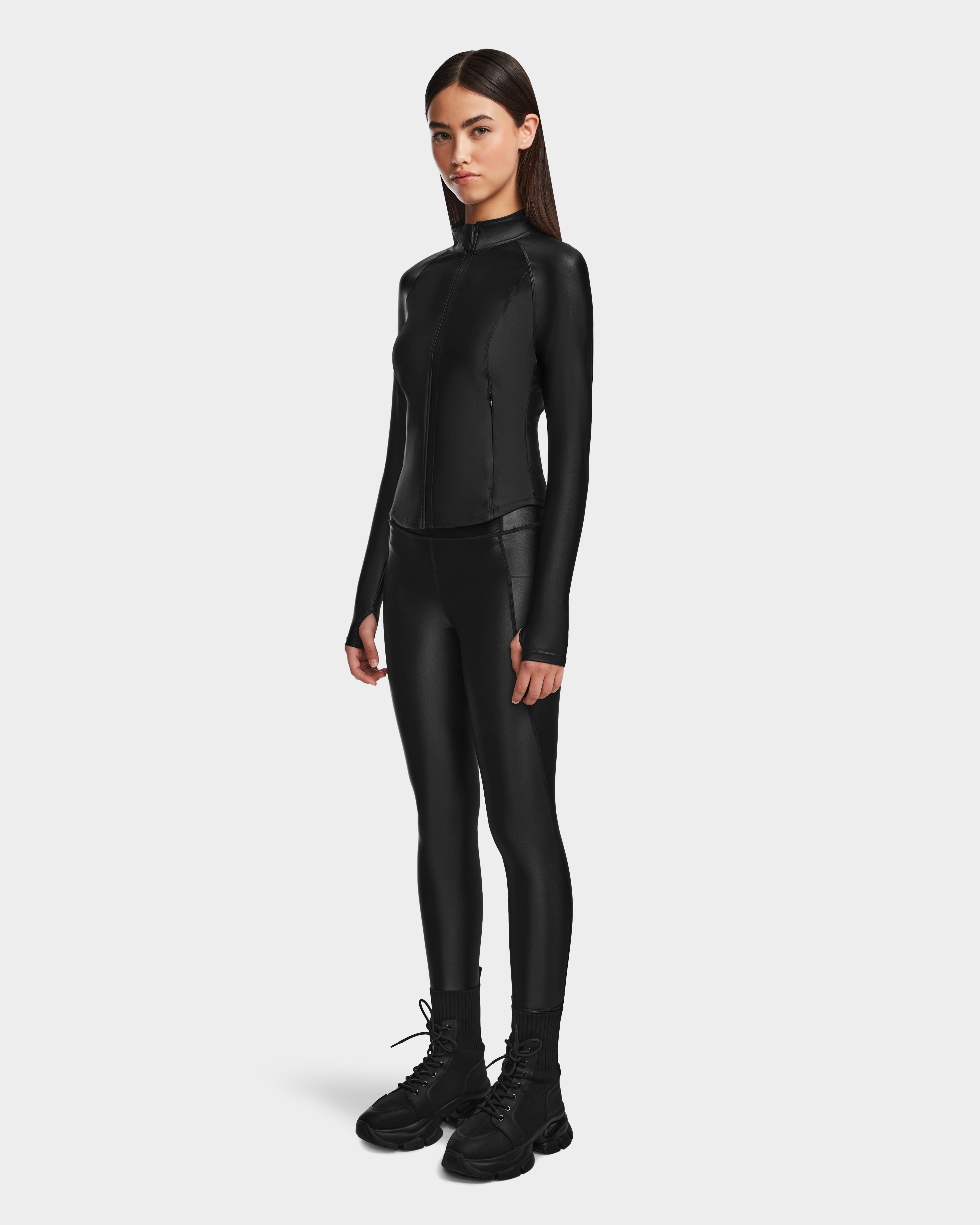 FW25_Clare_8524519_Black_Women