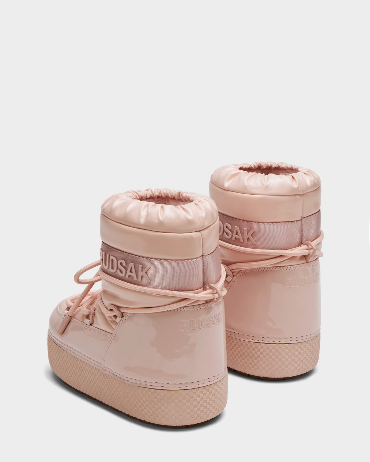 The Rudsak HARLOW Y - 1223500 Pastel Pink boots keep kids’ feet warm and cozy all winter, combining comfort and style for the season.