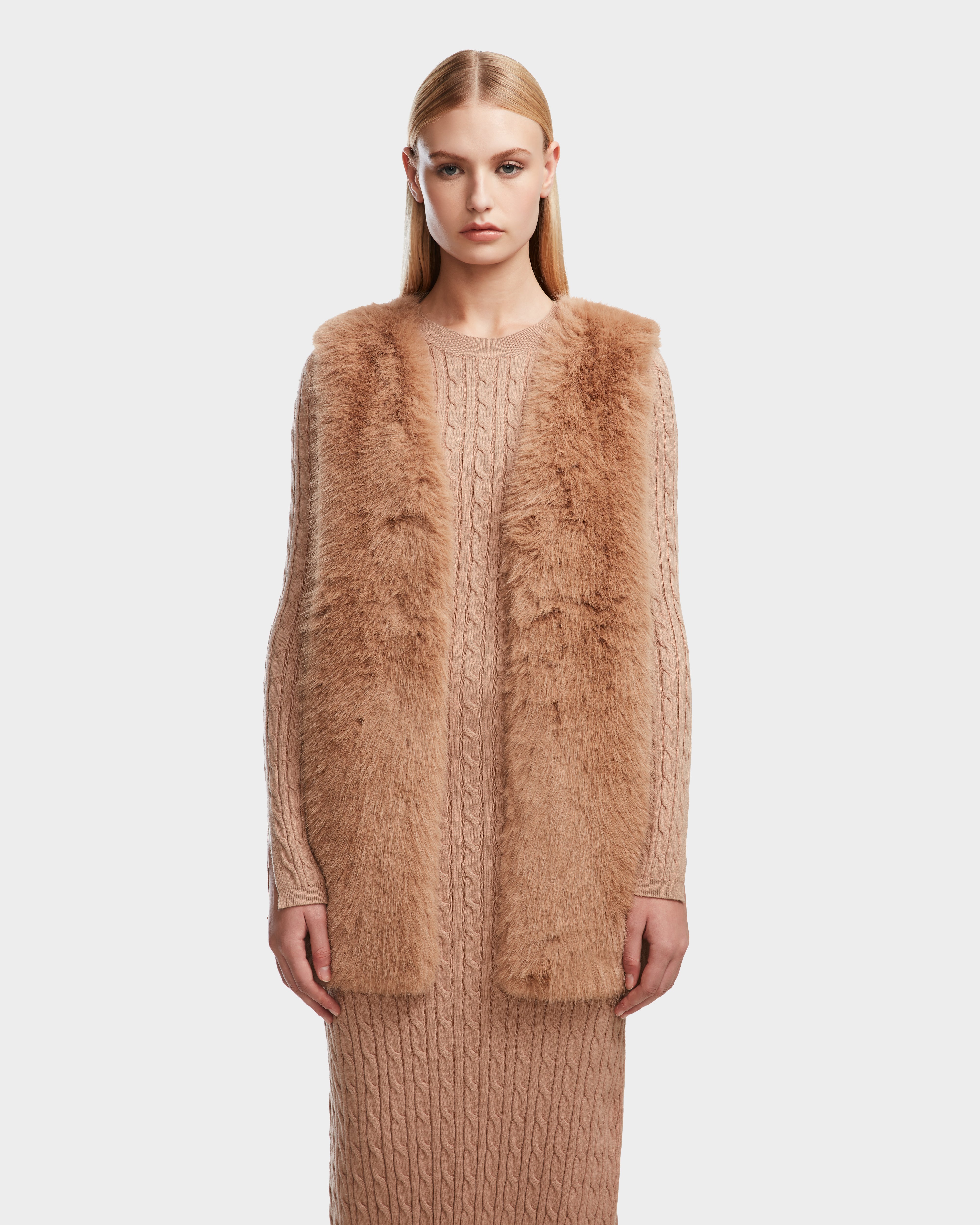 ジャケット・アウター dich Henderson tundra fur vest dich Henderson tundra fur vest ジャケット・アウター