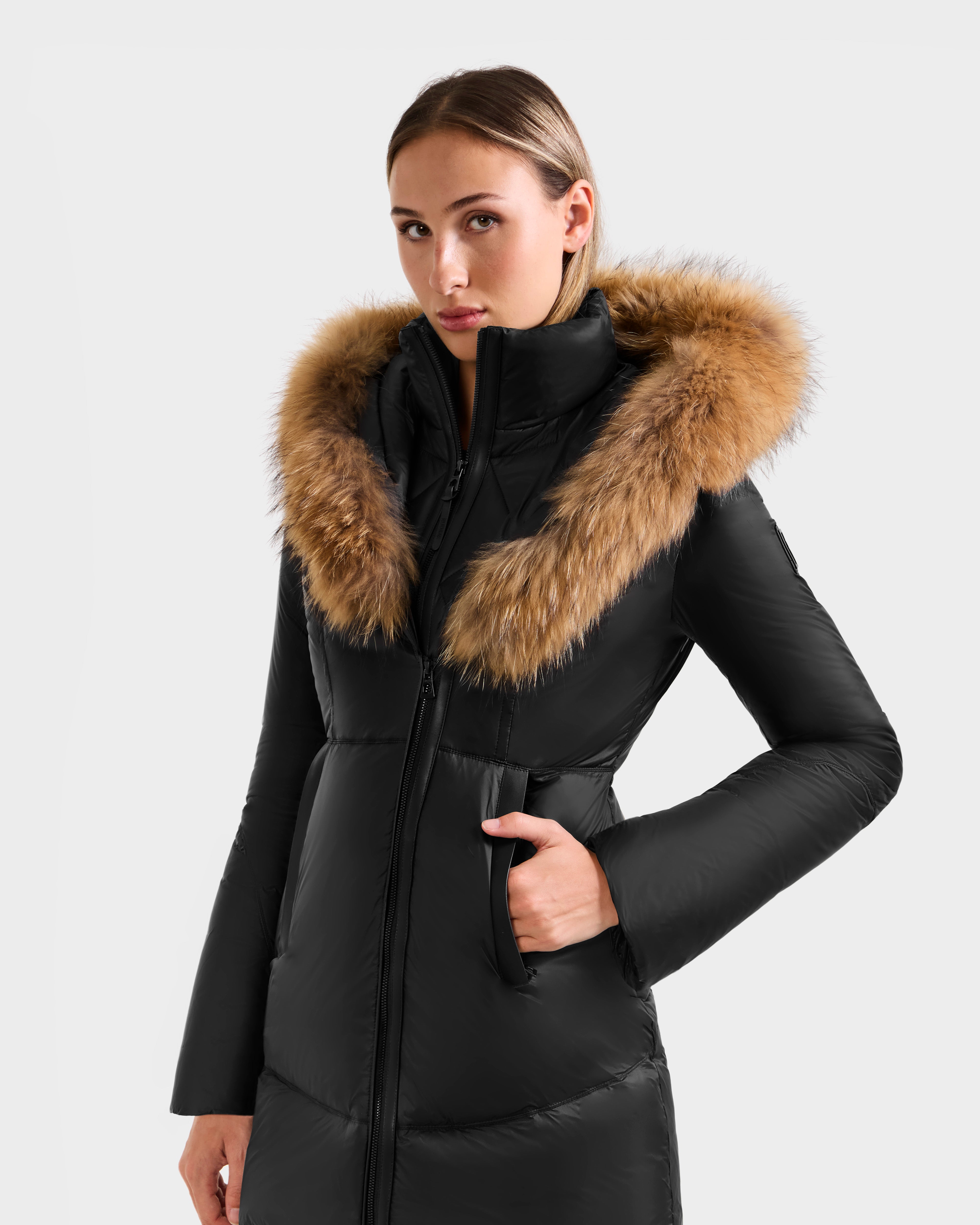 MARTINA L125540 Black Outerwear | Stylish & Versatile – Rudsak