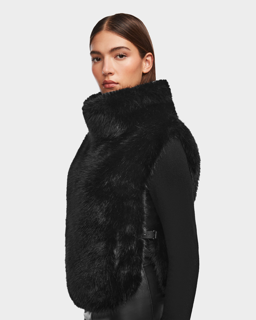 sublations FURROW KNIT VEST .11【BLACK】 MAULIN Black Faux Fur Vest | Chic Mock-Neck & Vegan Leather – Rudsak
