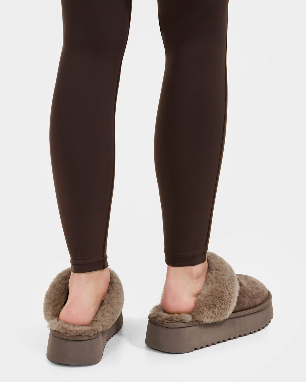 RUDSAK WILMA Women's Suede Platform Slippers | Cozy & Stylish – Rudsak