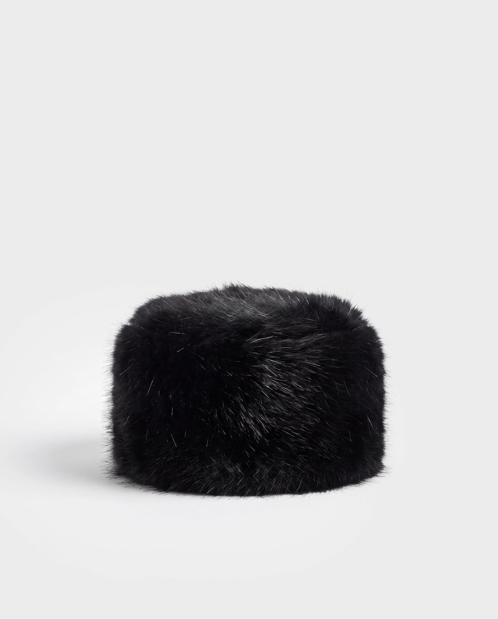 LORETTA - 8426503 Black fur pillbox hat.