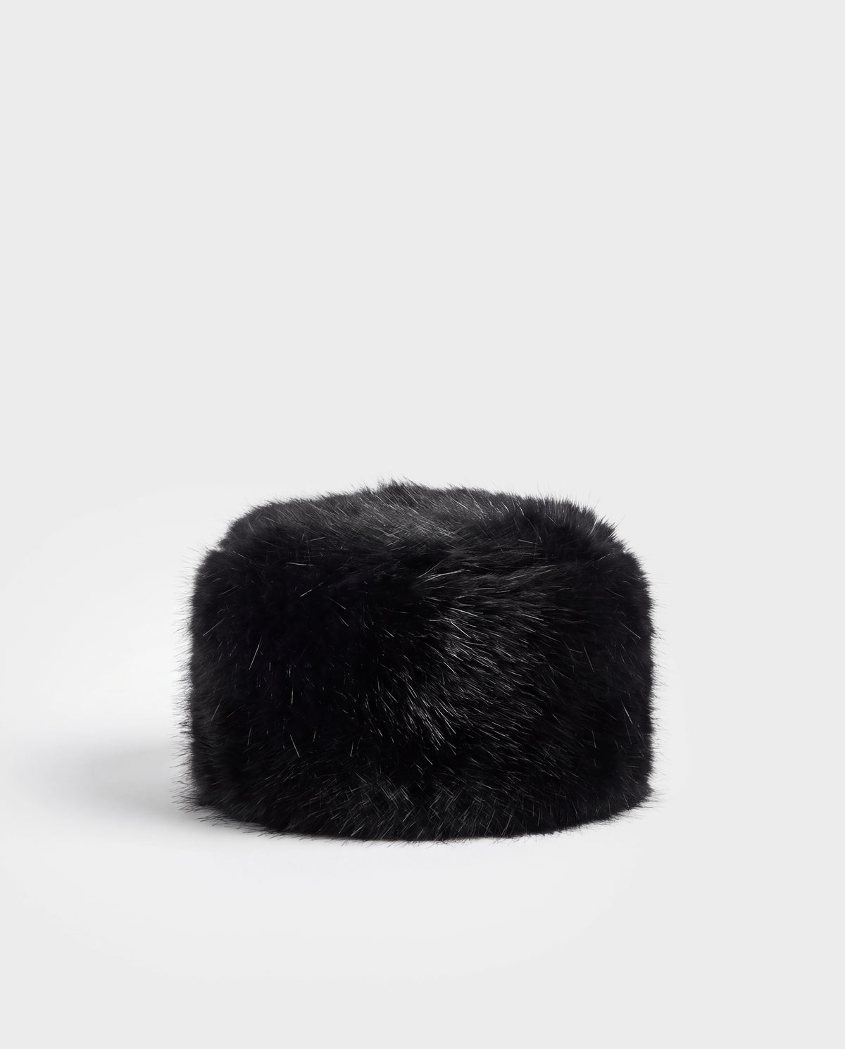LORETTA - 8426503 Black fur pillbox hat.