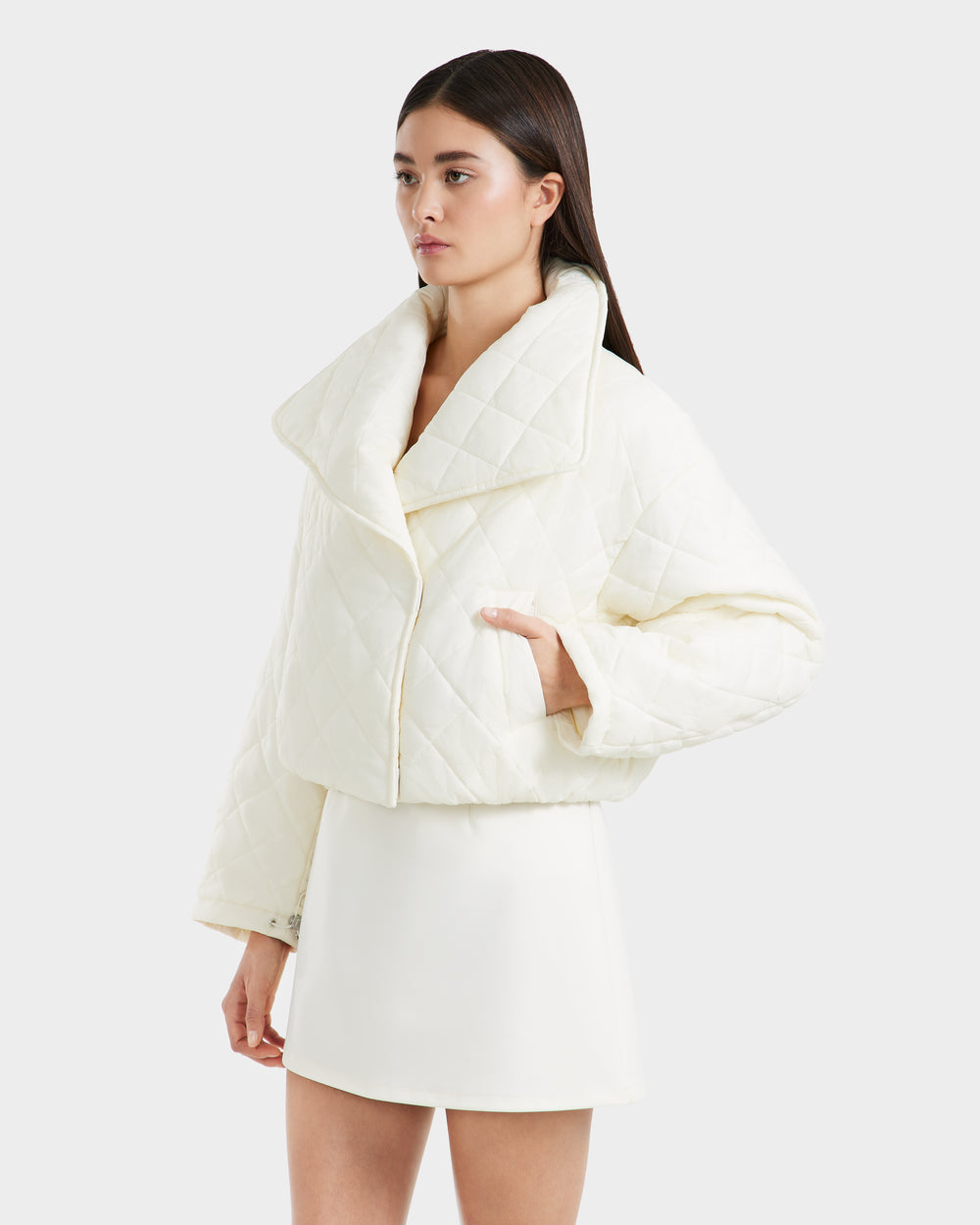 RUDSAK KALEE Women's Cropped Quilted Jacket - Lightweight Style