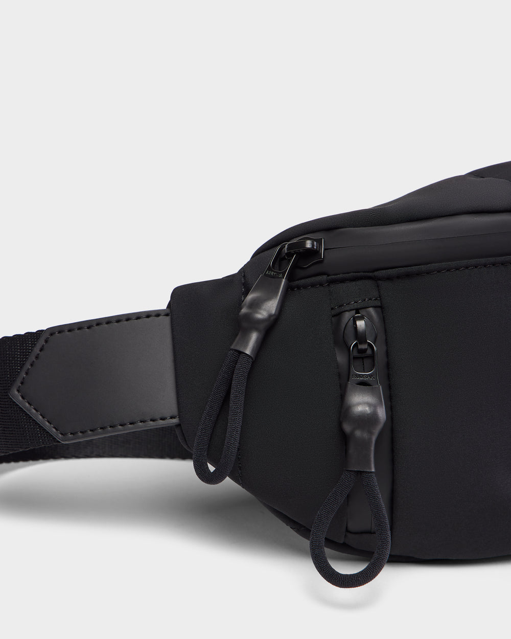 RILO - 9323008 BLACK – Rudsak