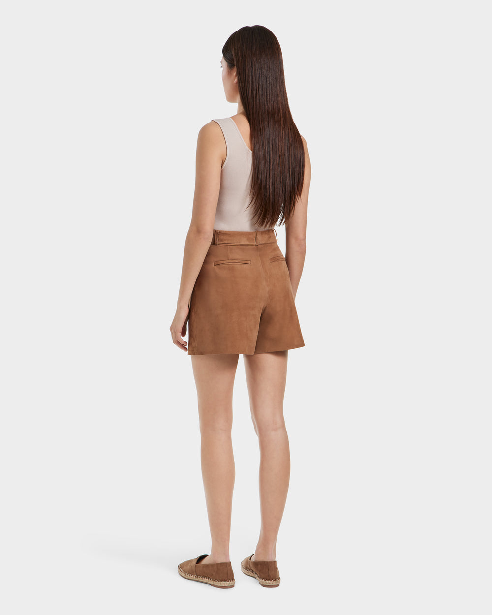 TERRIE SU Women's Pleated Suede Shorts - Almond Luxury Style – Rudsak