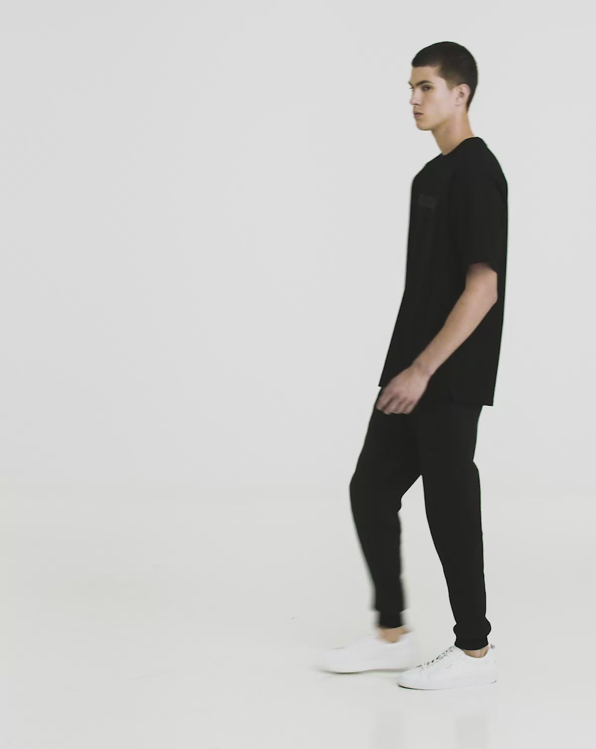 KARTER Oversized Unisex T-Shirt | Premium Black Cotton Tee – Rudsak