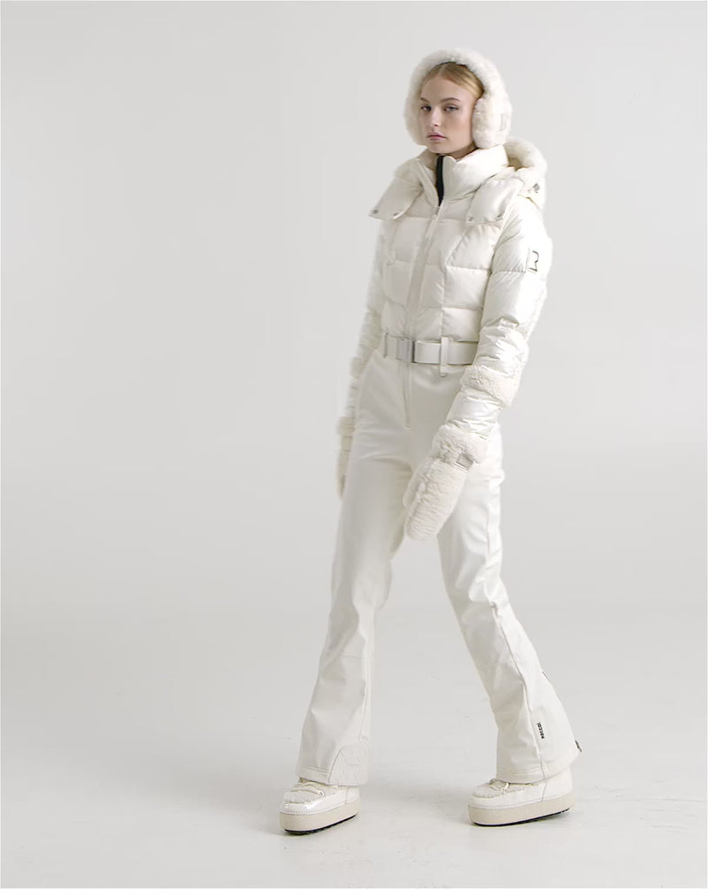 CARMEN - 8124783 Iceland