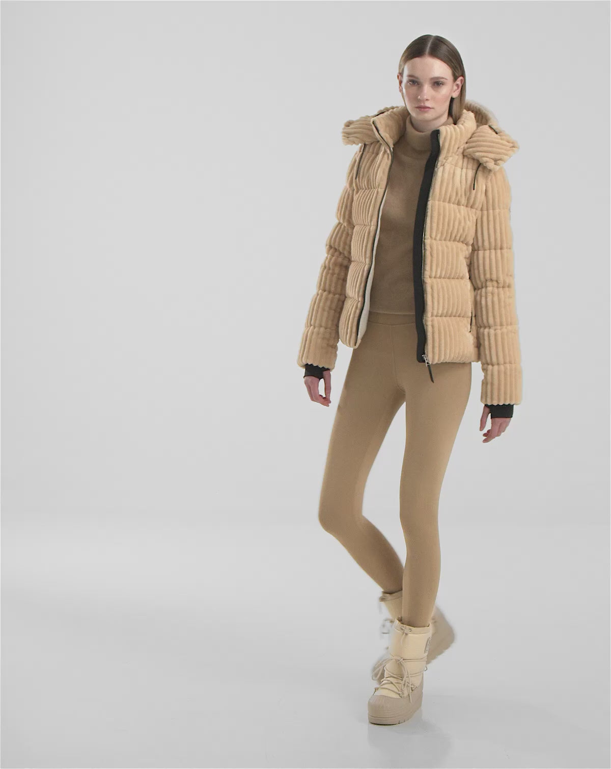 RUDSAK MIRRY FF Women's Velvet Down Puffer Jacket - Warm & Stylish